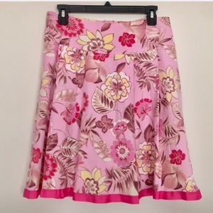 🛍Adorable pink Patterned Skirt Size M